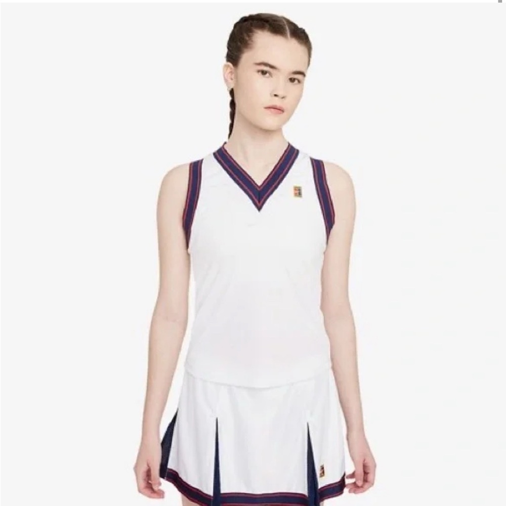 COPY - Nike court tennis tank top